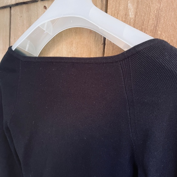 Signature Reitmans Viscous Blend Black Deep Neckline Fitted Pullover Sweater SP - Picture 9 of 12